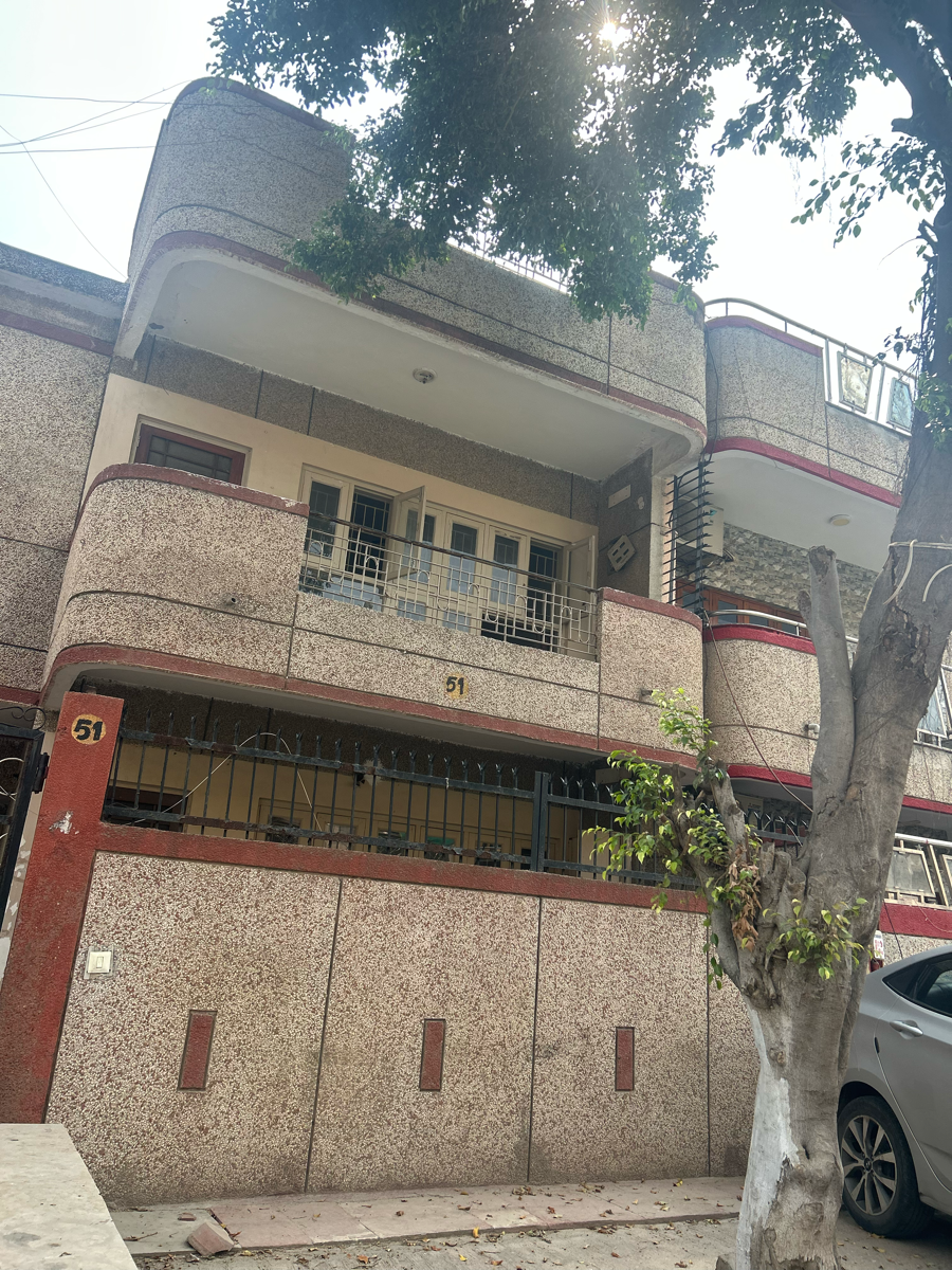 5 BHK + Pooja Room,Servant Room,Study Room Independent House For Sale in Noida Authority Plot 