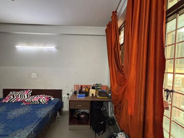 Furnished Amenities in 1 RK Builder Floor at RWA Residential Society, Sector 40 – for Rent