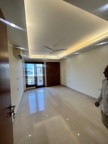 Room in 2.5 BHK Villa at Jubilee Hills – for Sale