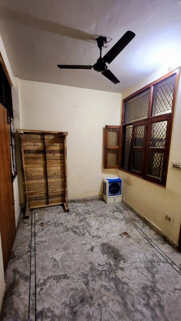 Room in 2 BHK Apartment at New Ashok Nagar – for Rent
