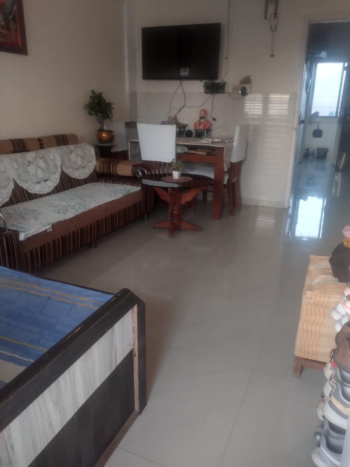 1 BHK Apartment For Sale in Goregaon West