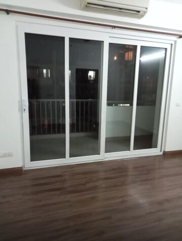 Room in 3.5 BHK Apartment at BPTP Park Prime, Sector 66 – for Rent