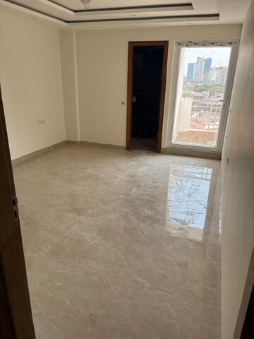 Room in 3 BHK Apartment at Sohna Sector 35 – for Sale