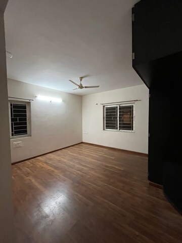 Room in 2 BHK Builder Floor at Somajiguda – for Rent