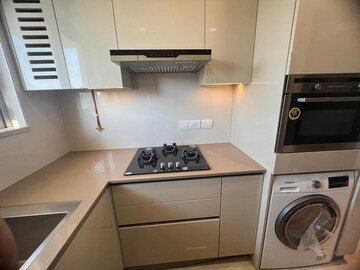 Furnished Amenities in 1 BHK Apartment at Hiranandani Regent Hill, Powai – for Rent