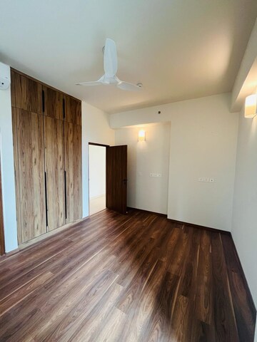 4 BHK Apartment For Rent in Emaar The Palm Drive-Palm Studios, Sector 66