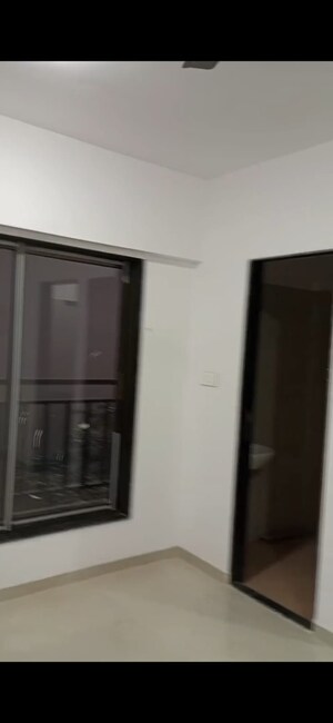 Room in 1 BHK Apartment at Goregaon West – for Sale