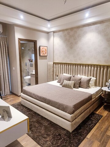 Bedroom in 3 BHK Apartment at Suncity Vatsal Valley, Gwal Pahari – for Rent
