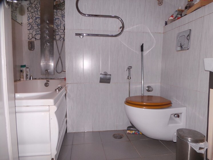 Bathroom, shapoorji-pallonji-joyville-gurgaon 3 Bedroom 1852 Sq.Ft. Apartment In Sector 102 Gurgaon 8491971