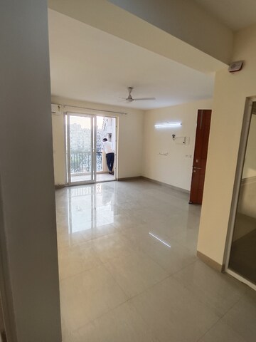 Living Room in 3.5 BHK Apartment at Emaar Emerald Floors Premier, Sector 65 – for Rent