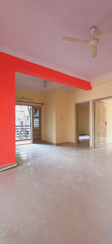 Room in 2 BHK Builder Floor at Hsr Layout – for Rent