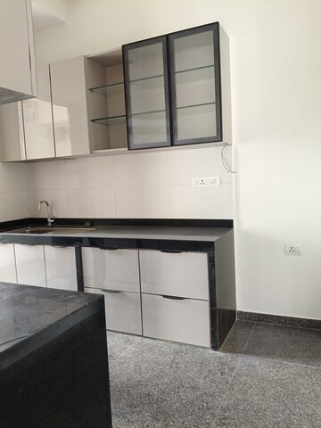 2 BHK Apartment For Rent in Kalpataru Radiance, Goregaon West