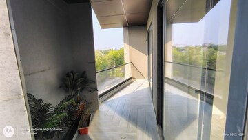 Balcony in 3.5 BHK Apartment at DLF Atria, Dlf Phase ii – for Rent