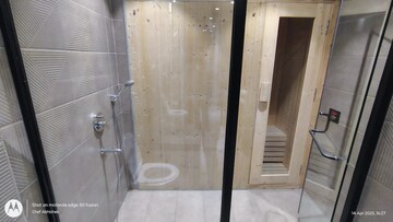 Bathroom in 3.5 BHK Apartment at DLF Atria, Dlf Phase ii – for Rent