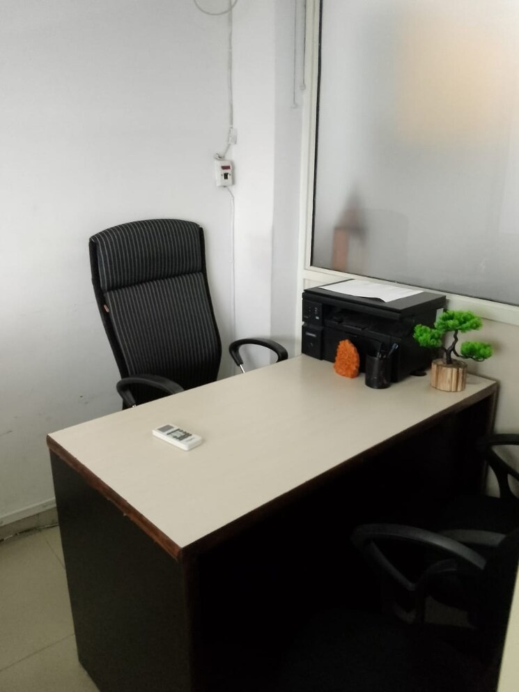 Team Area, sector 17 Commercial Office Space 450 Sq.Ft. In Sector 17 Chandigarh 8492159