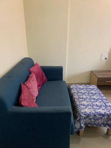 Bedroom in Studio Apartment at Supertech Ecociti, Sector 137 – for Rent