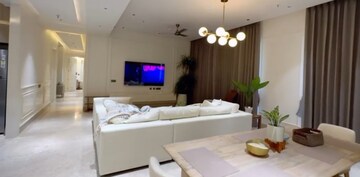 Team Area in 3 BHK Builder Floor at Tata Eureka Park, Sector 150 – for Sale