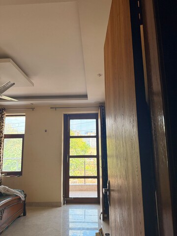 Room in 4 BHK Apartment at The Aawas , Sector 39 – for Rent