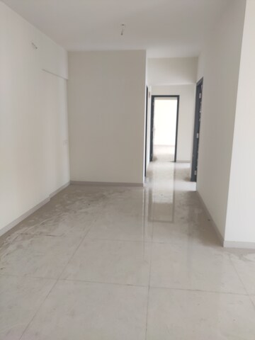 Room in 3 BHK Apartment at Godrej Central, Chembur – for Rent