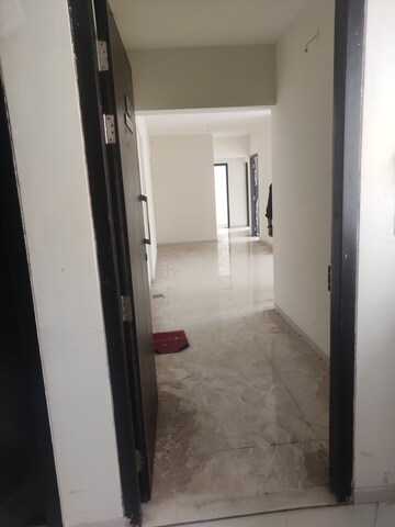 Room in 3 BHK Apartment at Godrej Central, Chembur – for Rent