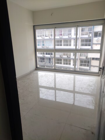 Room in 3 BHK Apartment at Godrej Central, Chembur – for Rent