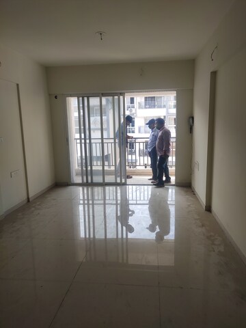 Room in 3 BHK Apartment at Godrej Central, Chembur – for Rent