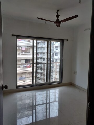 Room in 2 BHK Apartment at Veena Serenity, Chembur – for Rent
