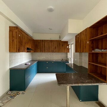 Kitchen in 3 BHK Builder Floor at BPTP Amstoria, Sector 102 – for Rent