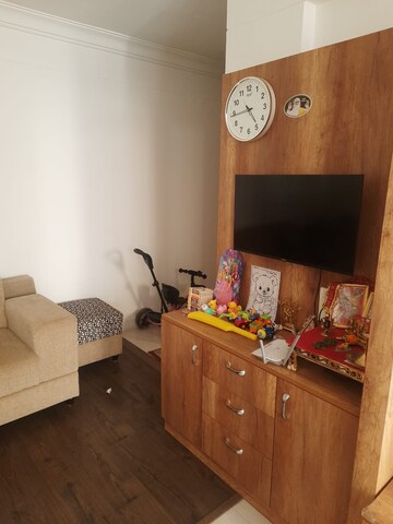 Bedroom in 3 BHK Apartment at Fernhill Gardens, Hsr Layout – for Rent