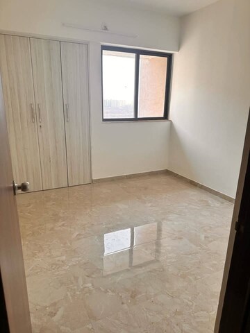 Room in 2 BHK Apartment at Lodha Palava Urbano D And E, Dombivli East – for Rent
