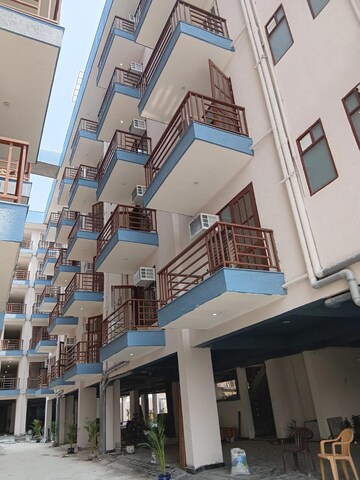 1 RK Builder Floor For Rent in Ansal API Esencia, Sector 67