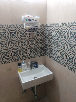 Furnished Amenities in 3 BHK Apartment at Arun Vihar Sector 37, Sector 37 – for Sale