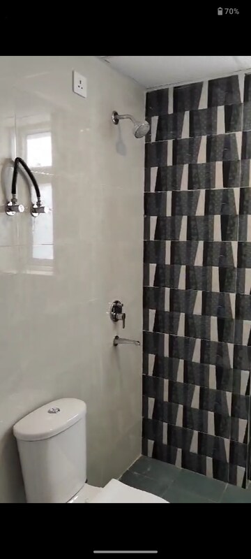 Staircase in 3 BHK Apartment at Omaxe Waterscapes, Gomti Nagar – for Rent