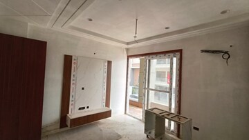 Room in 2 BHK Apartment at Worli – for Rent