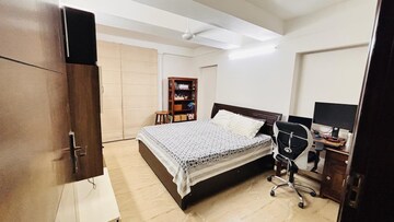 Bedroom in 3 BHK Builder Floor at Sector 57 – for Sale