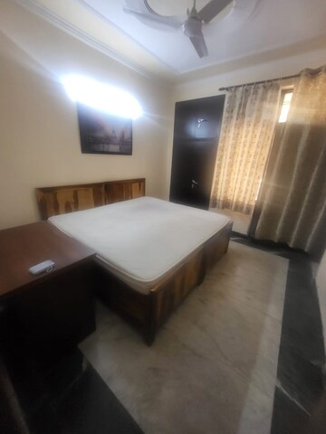 Living Room in 3 BHK Builder Floor at Sector 46 – for Rent