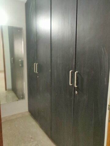 Room in 3 BHK Apartment at Lotus Villa Banjara Hills, Banjara Hills – for Rent