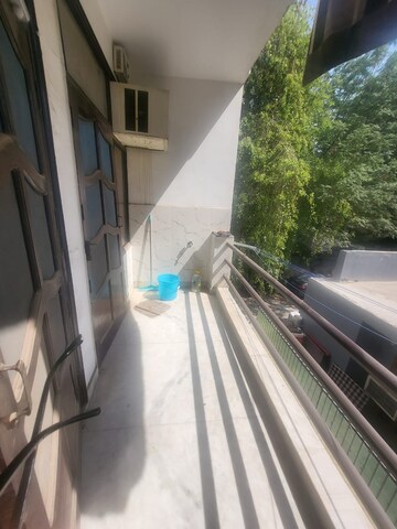 Balcony in 3 BHK Builder Floor at Sector 47 – for Rent