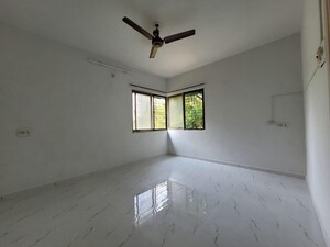 Room in 2 BHK Apartment at Salunkhe Natasha Apartment, Aundh – for Sale