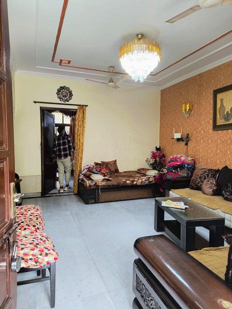 Living Room, palam-vihar-residents-association 2 Bedroom 1550 Sq.Ft. Independent House In Palam Vihar Gurgaon 8493316