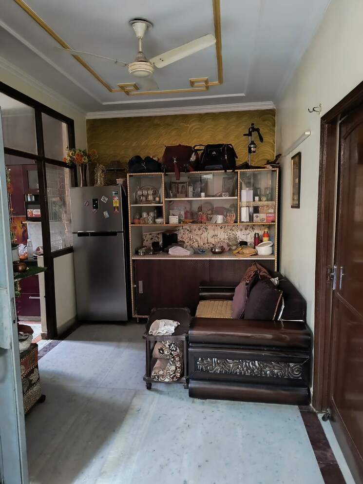 Living Room, palam-vihar-residents-association 2 Bedroom 1550 Sq.Ft. Independent House In Palam Vihar Gurgaon 8493316