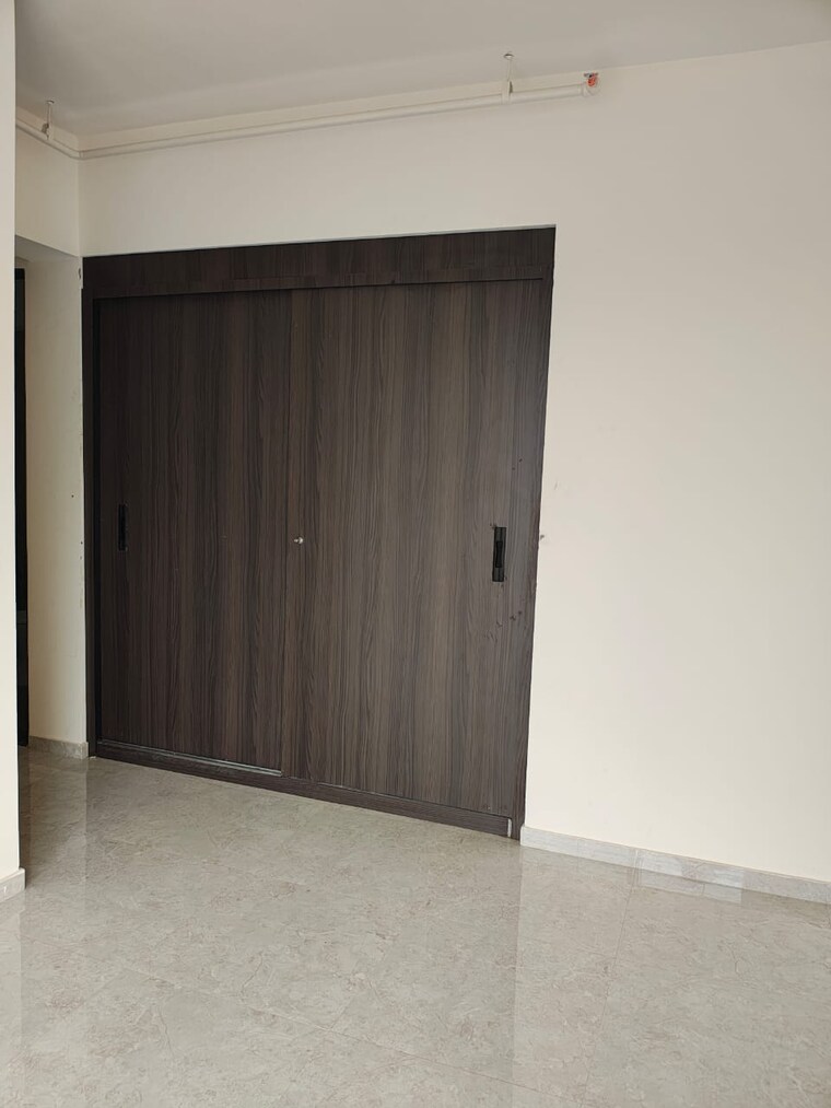 Room, dss-mahavir-kalpavruksha-alcacia-tower 2 Bedroom 680 Sq.Ft. Apartment In Ghodbunder Road Thane 8493300