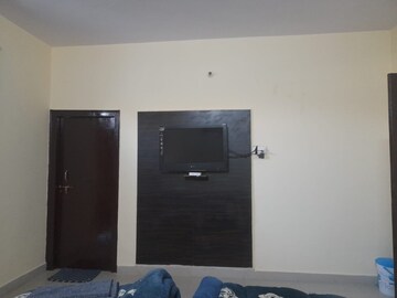 Furnished Amenities in 4 BHK Villa at Ramgarh Road – for Sale