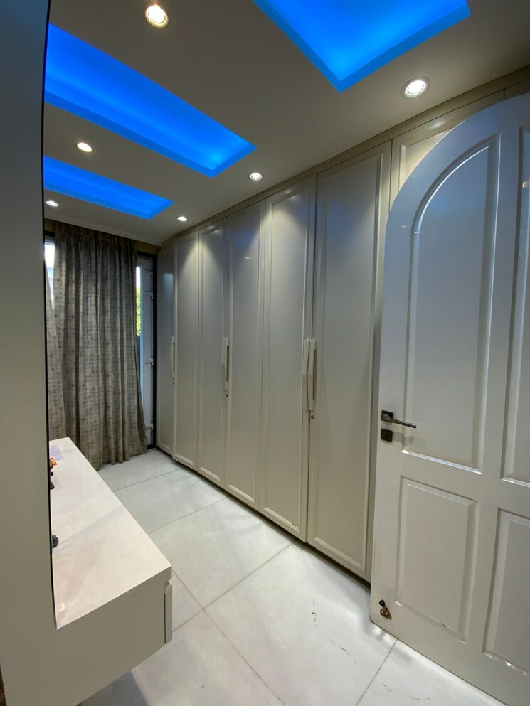 undefined, dlf-green-avenue 5 Bedroom 3000 Sq.Ft. Apartment In Dlf Phase iv Gurgaon 8493269