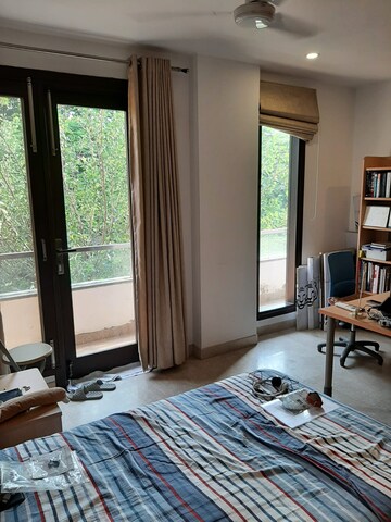 Bedroom in 3 BHK Apartment at Defence Colony – for Rent