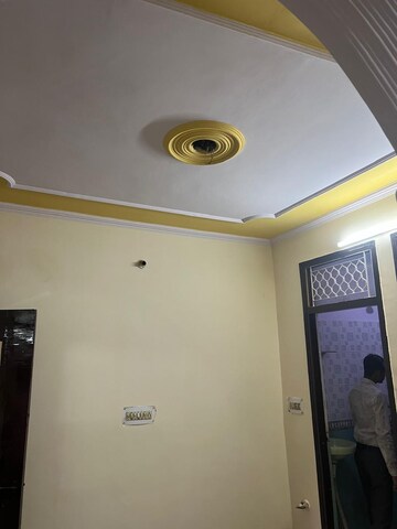 Furnished Amenities in 2 BHK Builder Floor at West Vinod Nagar – for Sale