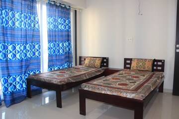  Pg For Rent in Santacruz West