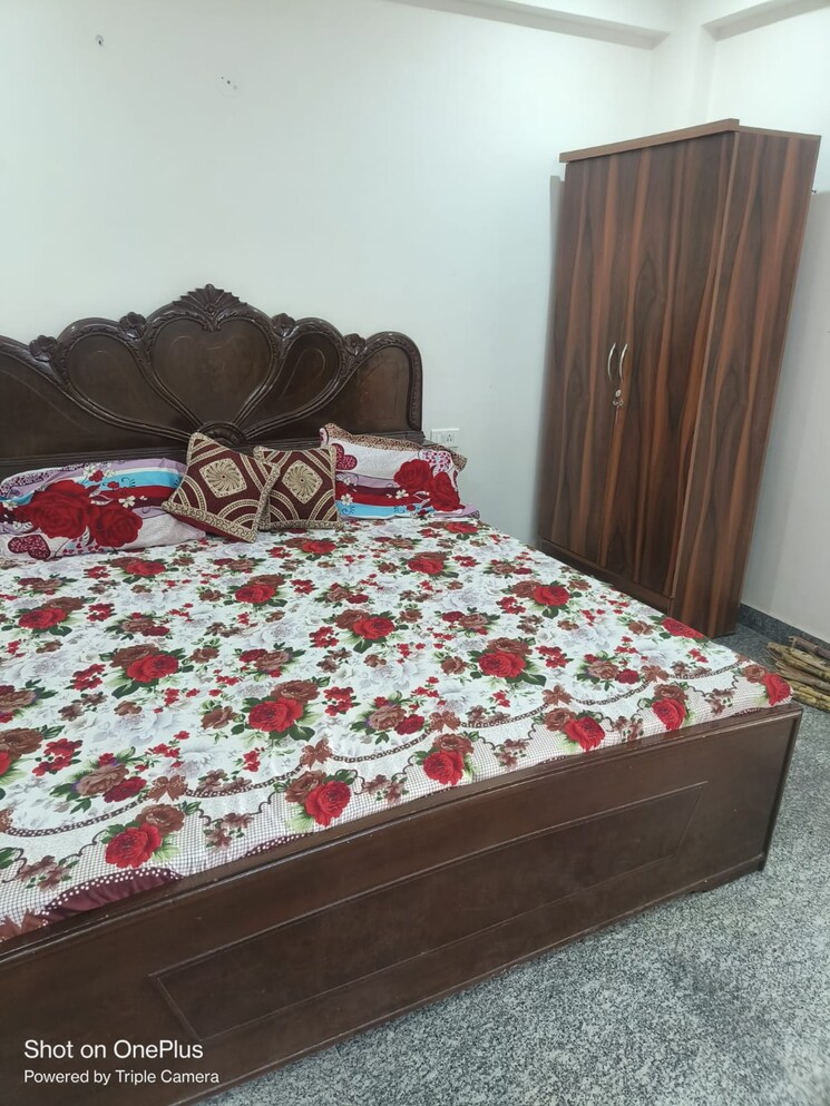 Bedroom, sector 51 2 Bedroom 120 Sq.Yd. Builder Floor In Sector 51 Gurgaon 8493542