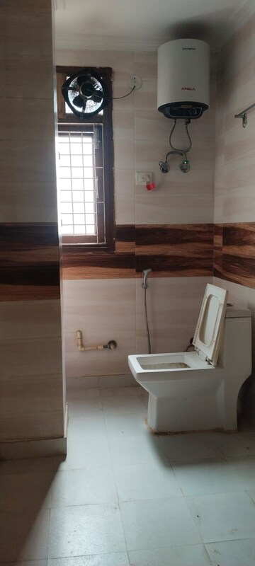 Bathroom in 3 BHK Builder Floor at Vasant Kunj – for Rent