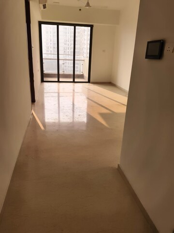 2 BHK Apartment For Rent in Shapoorji Pallonji Vicinia, Powai